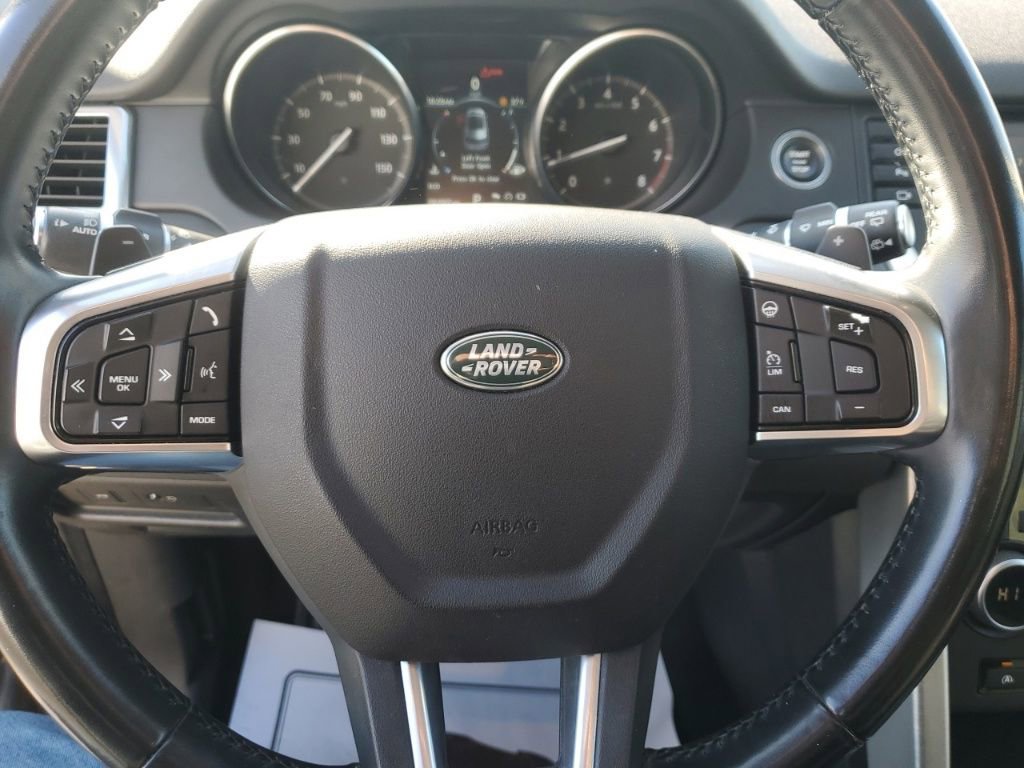 Used 2017 Land Rover Discovery Sport SE image 16