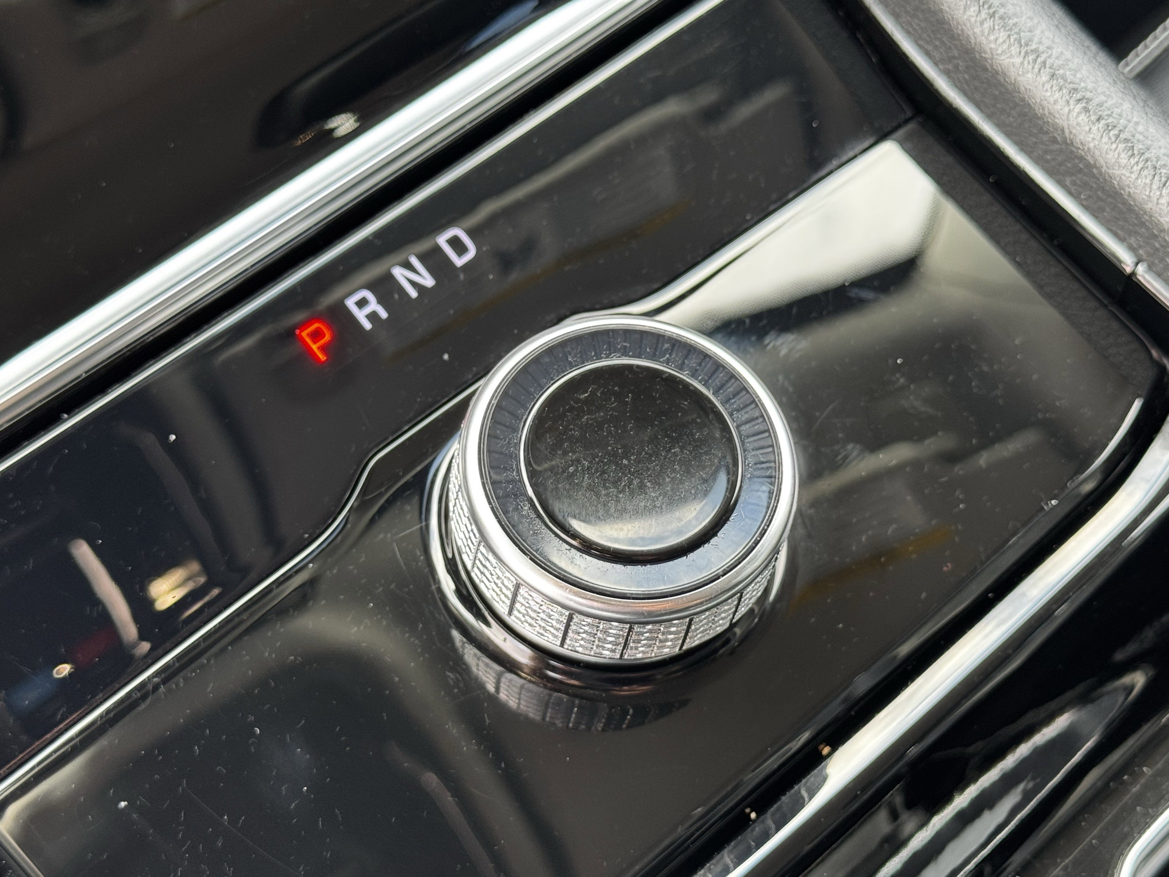 Used 2023 Jeep Grand Cherokee Limited w/ Black Appearance Package image 22