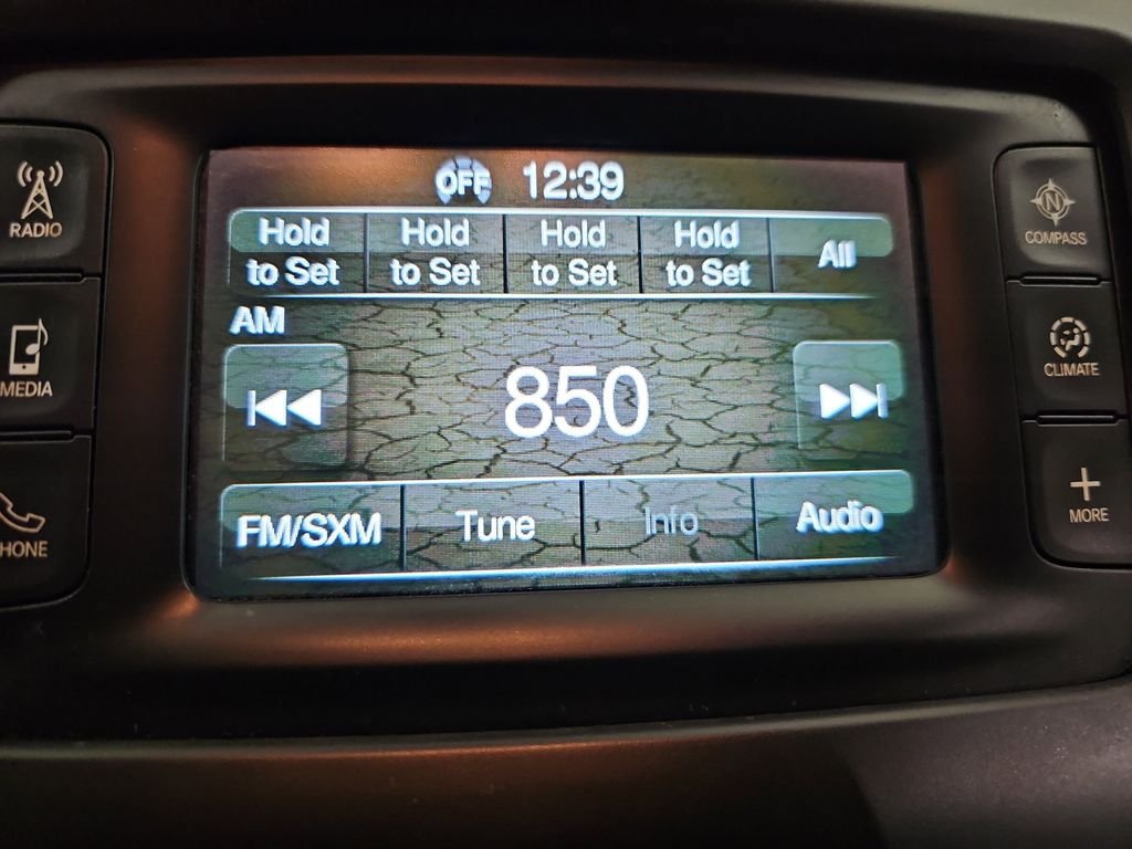 Used 2016 Jeep Cherokee Sport w/ Cold Weather Group AWD/4WD image 23