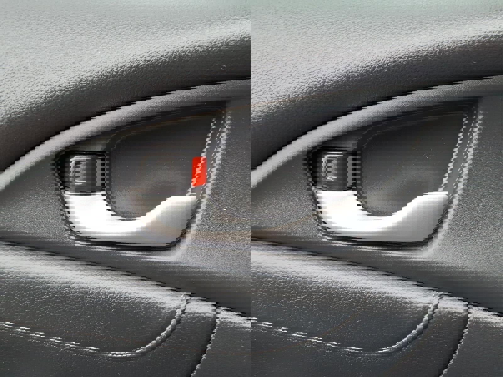 Used 2017 Honda Civic Touring image 15