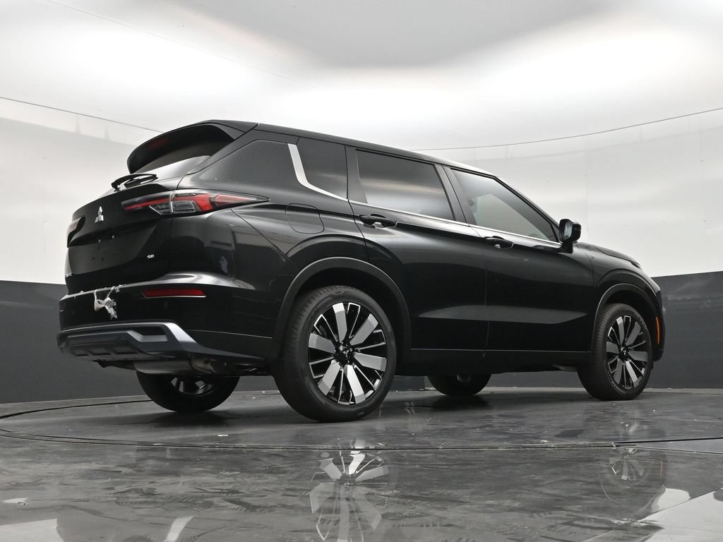 New 2026 Mitsubishi Outlander SE FWD image 24