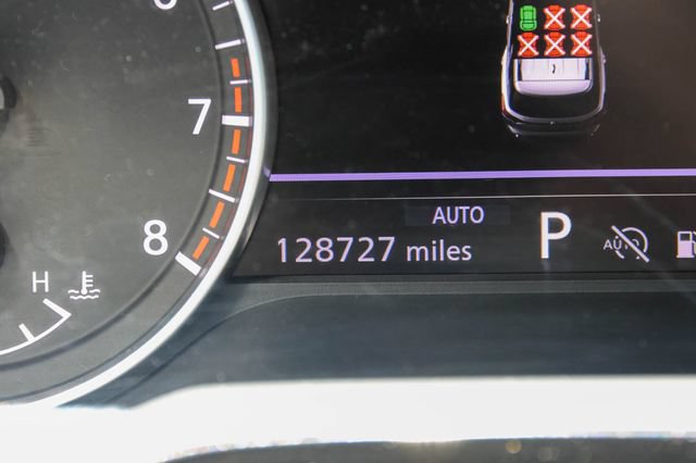Used 2022 Nissan Pathfinder SV AWD/4WD image 31