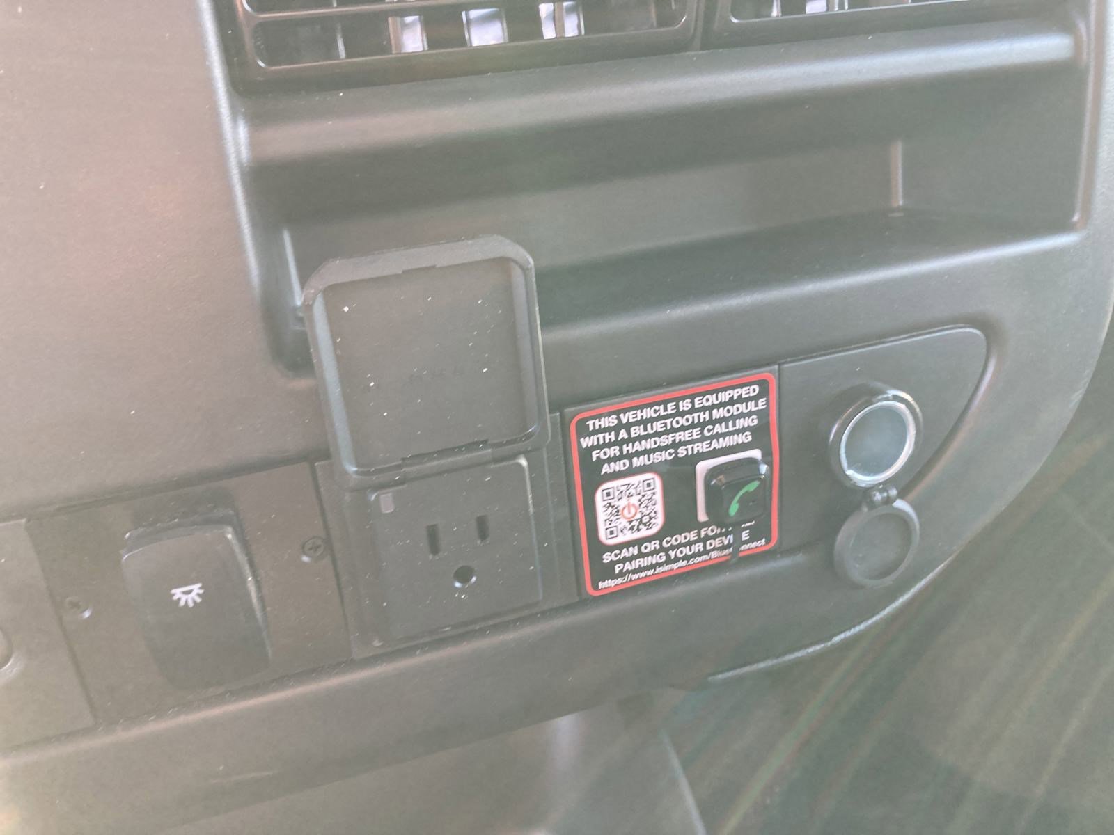 New 2025 GMC Savana 4500 w/ Power Convenience Package image 31