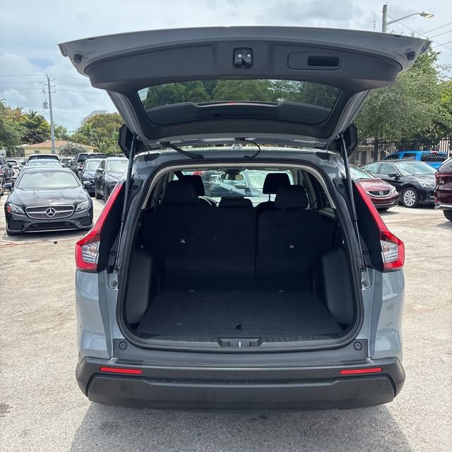Used 2025 Honda CR-V LX image 8