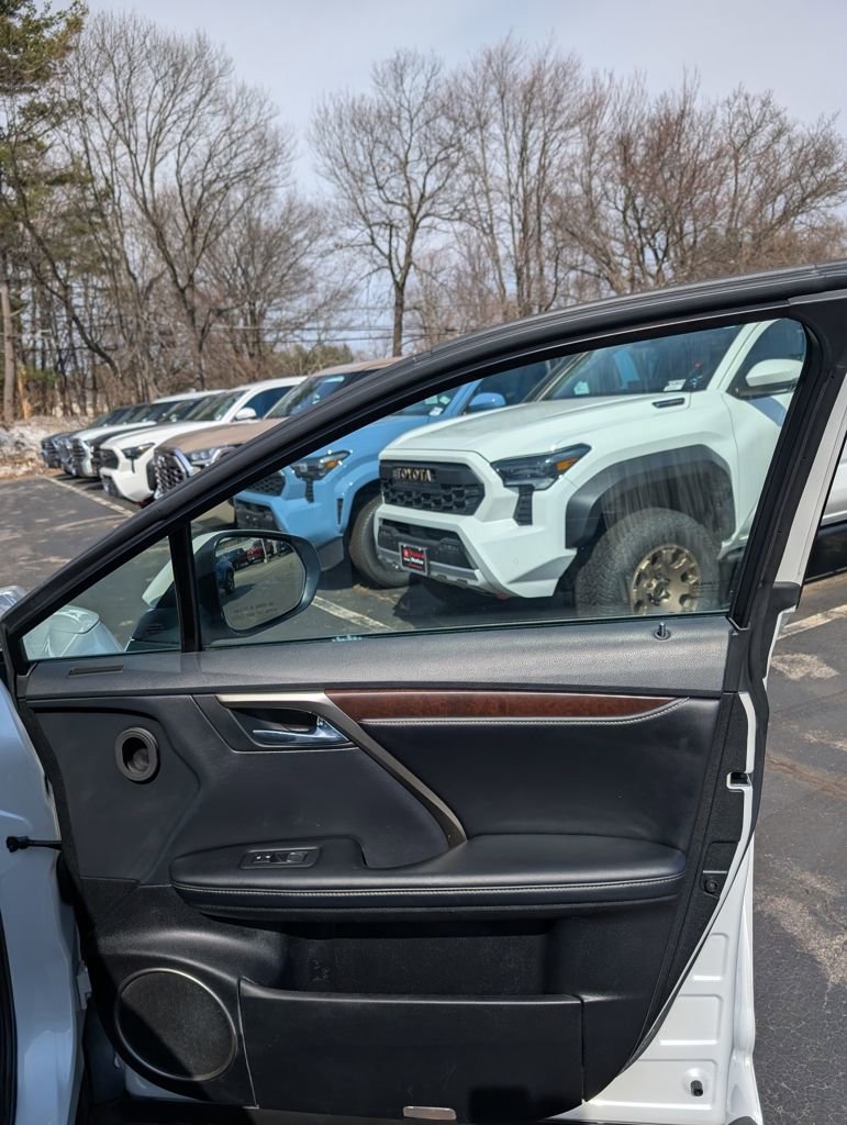 Used 2020 Lexus RX 450h AWD w/ Premium Package image 19