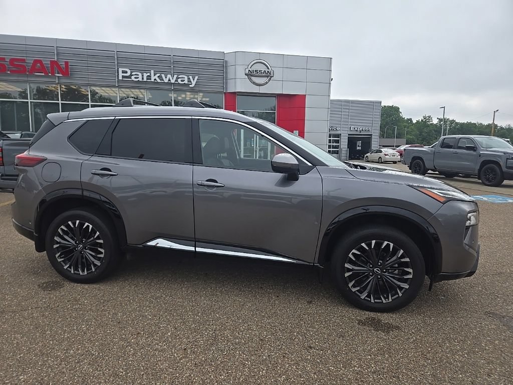 Used 2025 Nissan Rogue Platinum w/ Platinum Premium Package AWD/4WD image 8