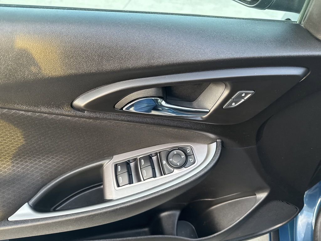 Used 2024 Chevrolet Malibu LS w/ Driver Confidence Package image 13