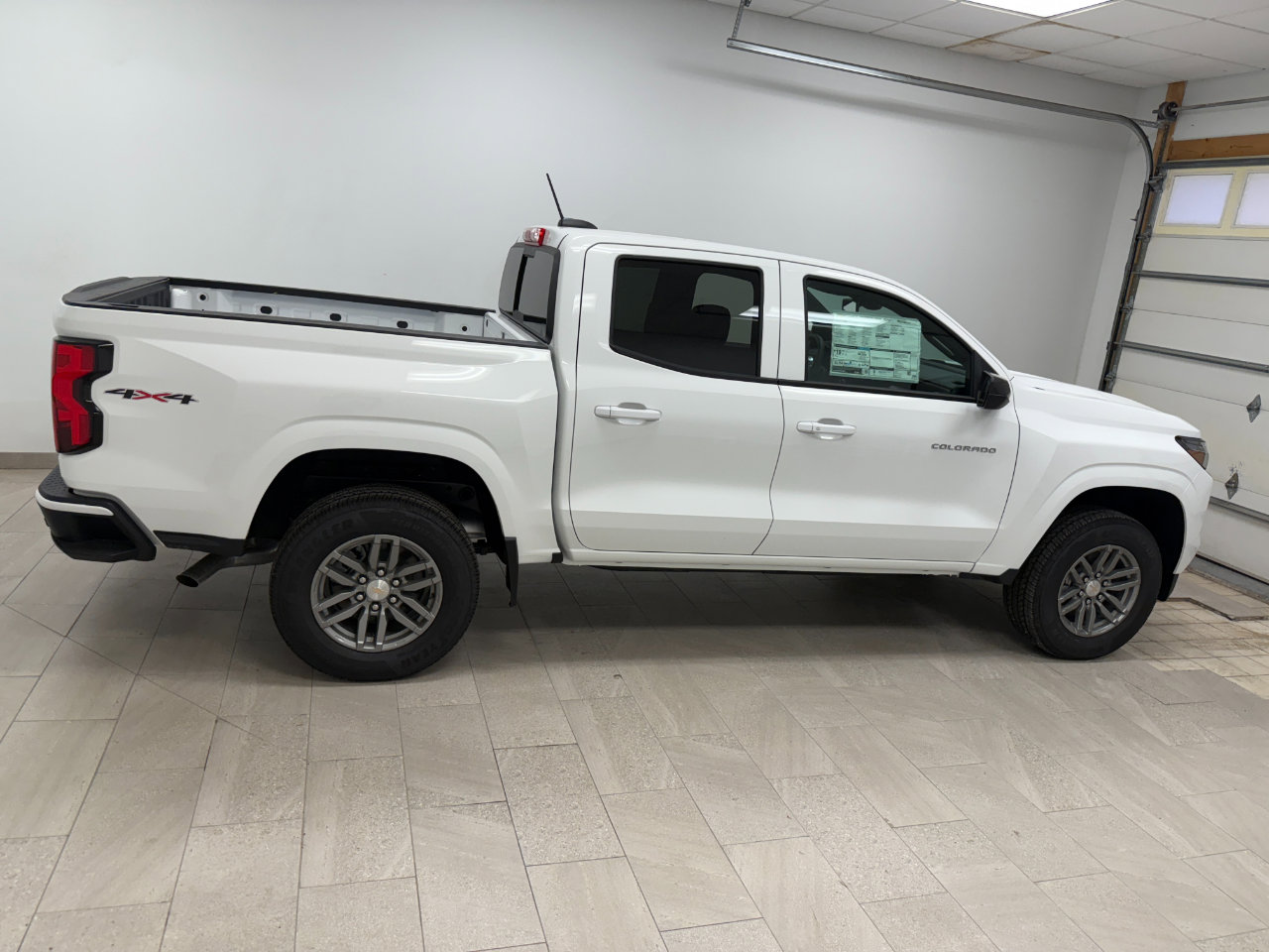 New 2025 Chevrolet Colorado LT w/ Advanced Trailering Package image 5