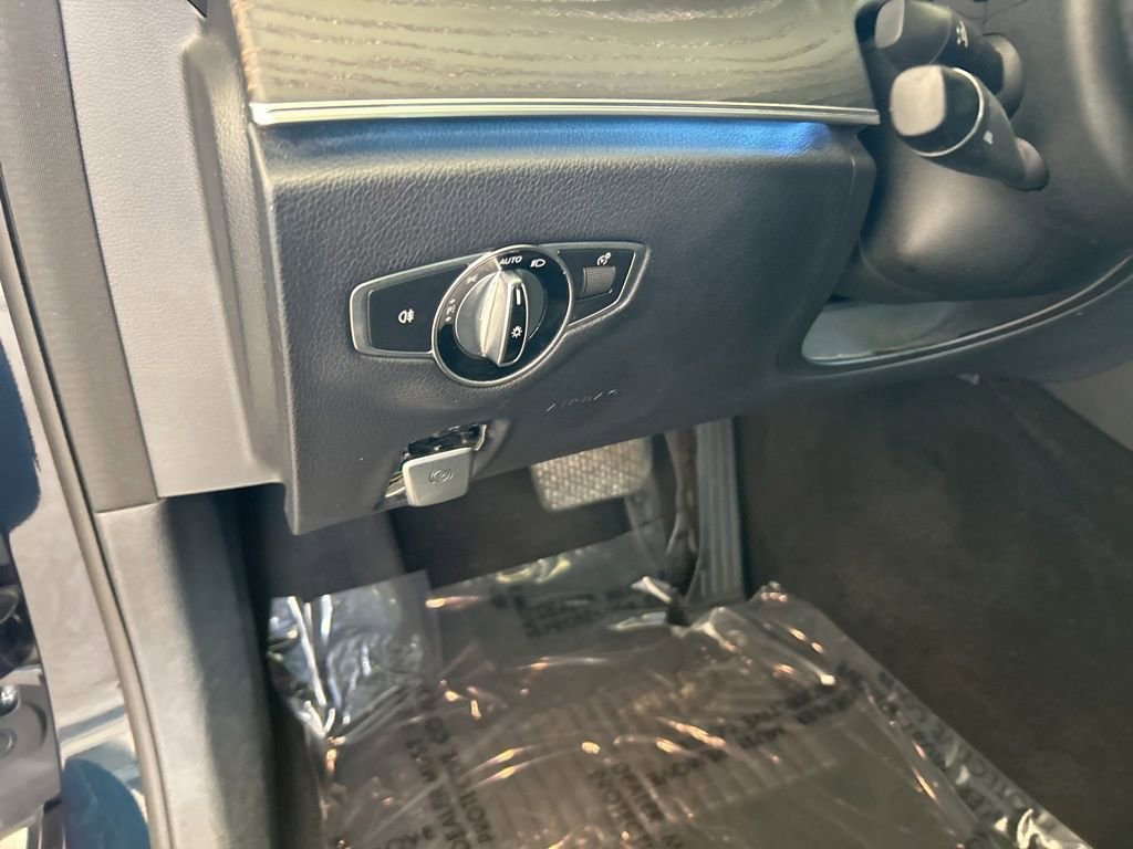 Used 2017 Mercedes-Benz E 300 w/ Premium 1 Package image 37