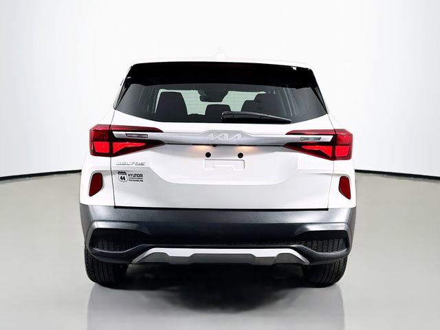 Used 2023 Kia Seltos LX image 7