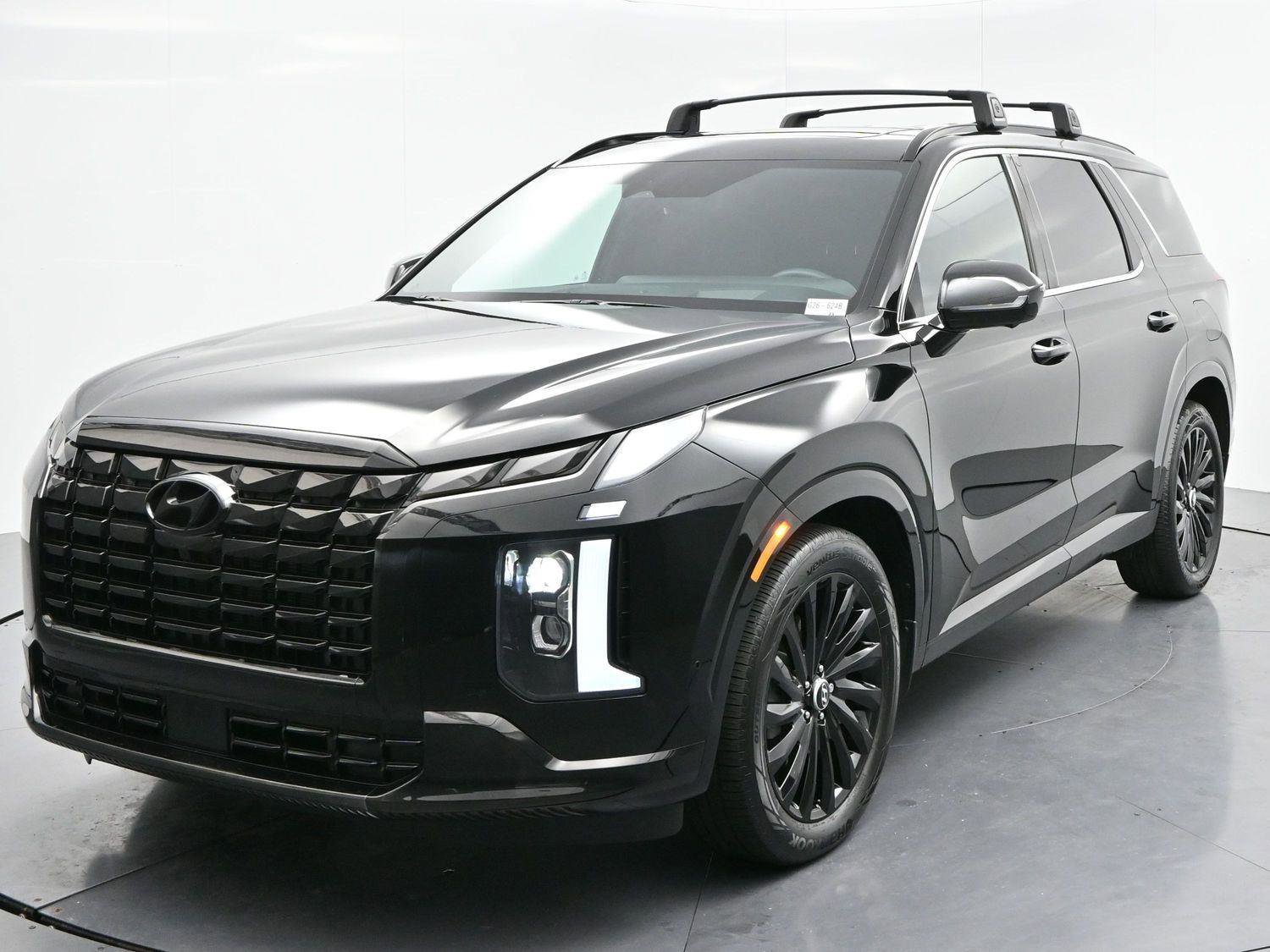Used 2025 Hyundai Palisade Calligraphy image 3