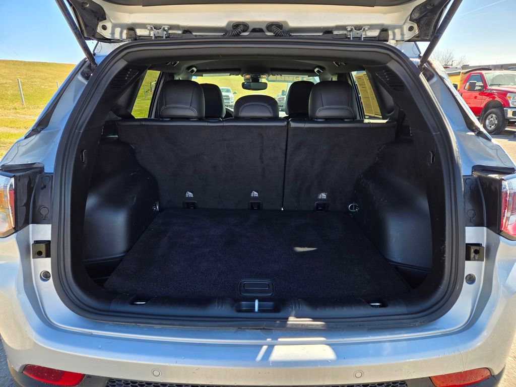 Used 2024 Jeep Compass Limited image 29