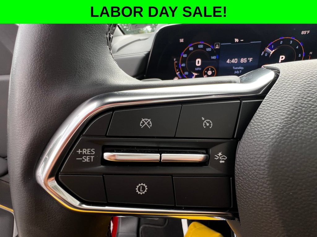 Used 2025 Chevrolet Tahoe Premier AWD/4WD image 6