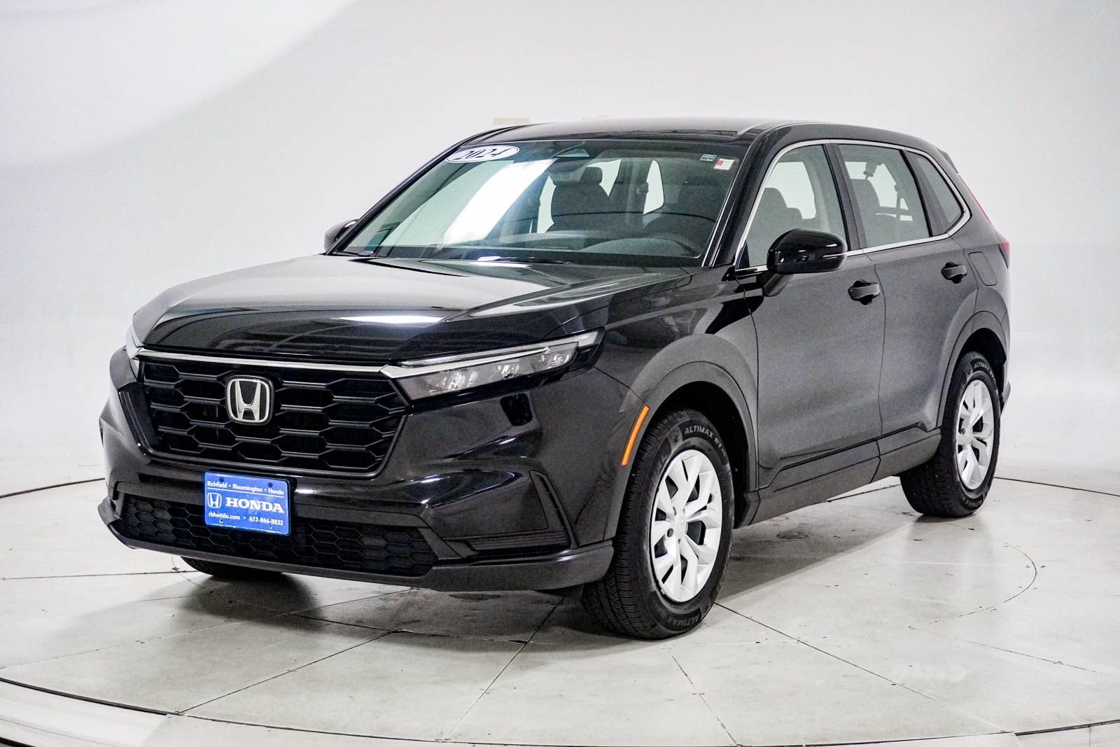 Used 2024 Honda CR-V LX image 3
