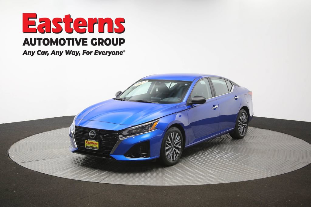 Used 2025 Nissan Altima 2.5 SV FWD image 54