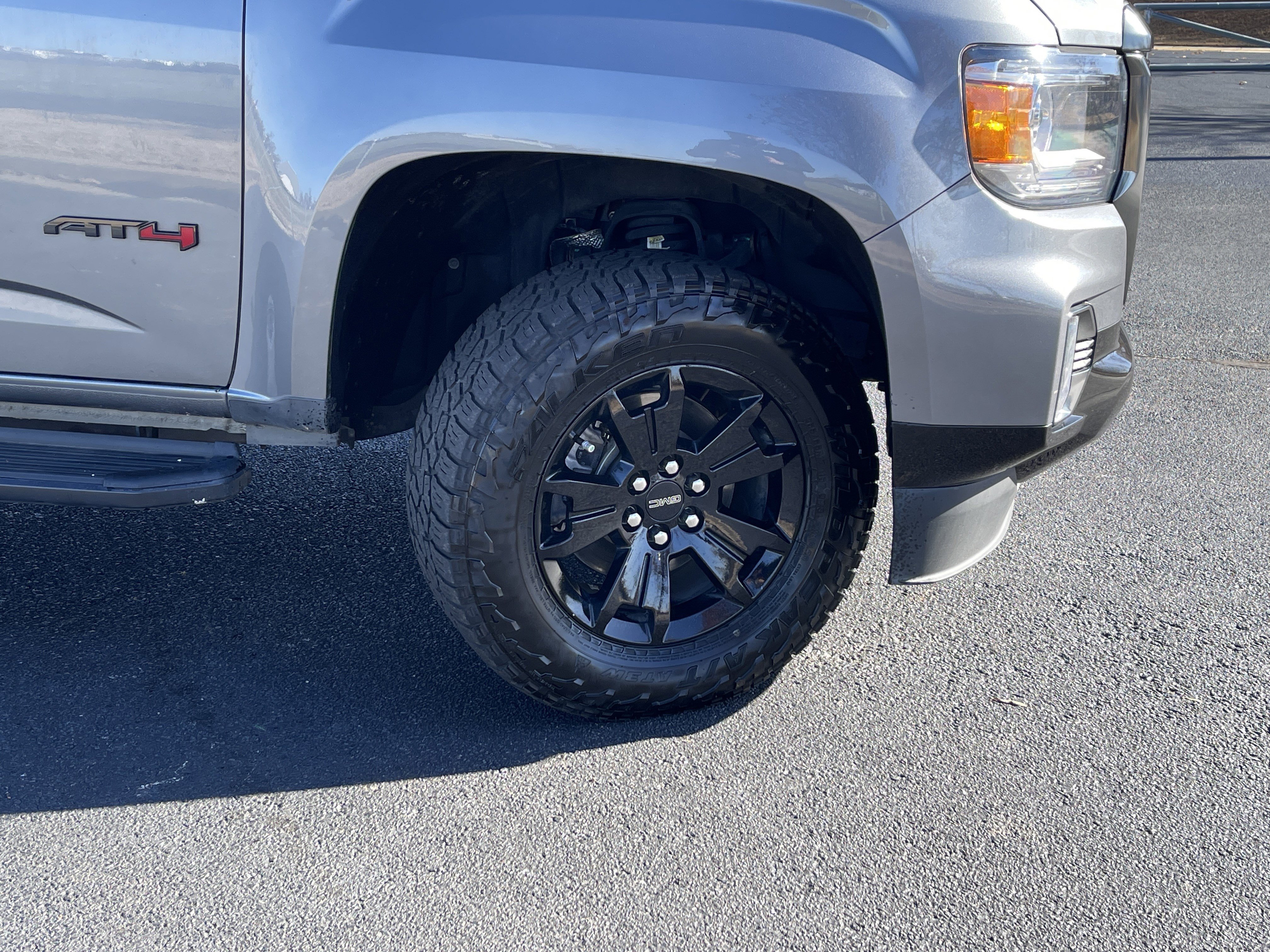 Used 2022 GMC Canyon AT4 image 33