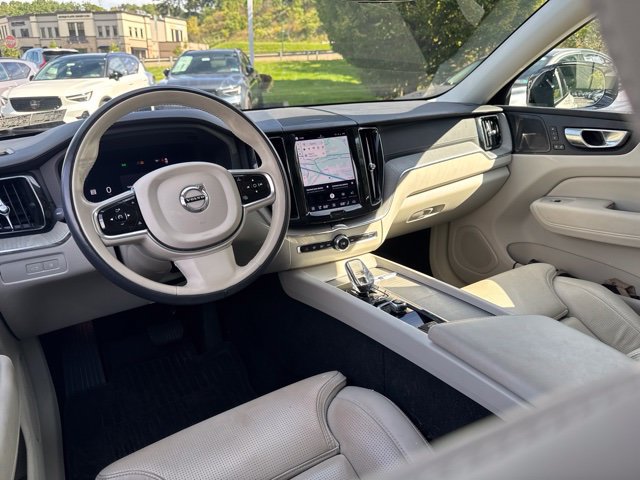 Used 2023 Volvo XC60 T8 Ultimate w/ Climate Package AWD/4WD image 13