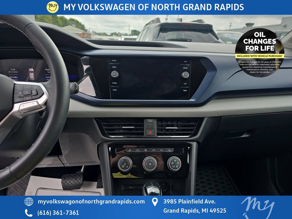 Used 2023 Volkswagen Taos SE FWD image 11