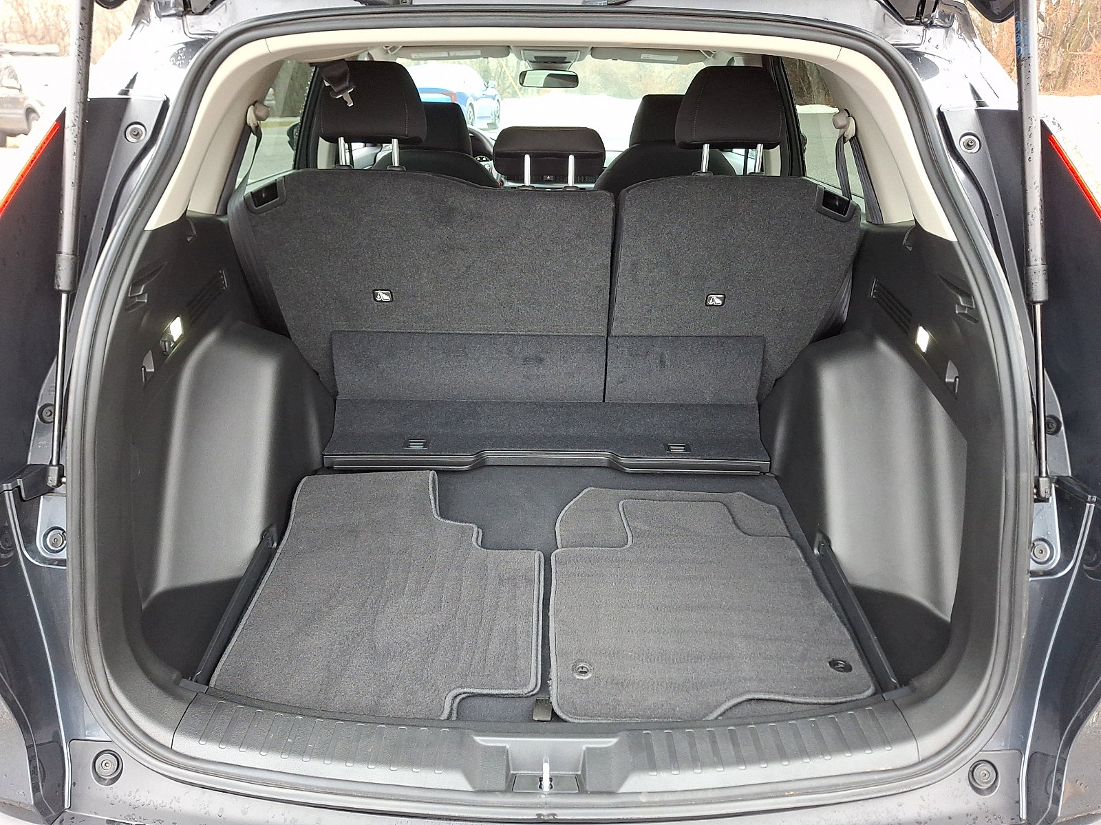 Used 2025 Honda CR-V LX image 28