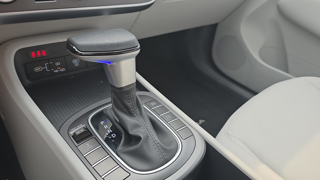 Certified 2026 Hyundai Kona SE AWD/4WD image 22