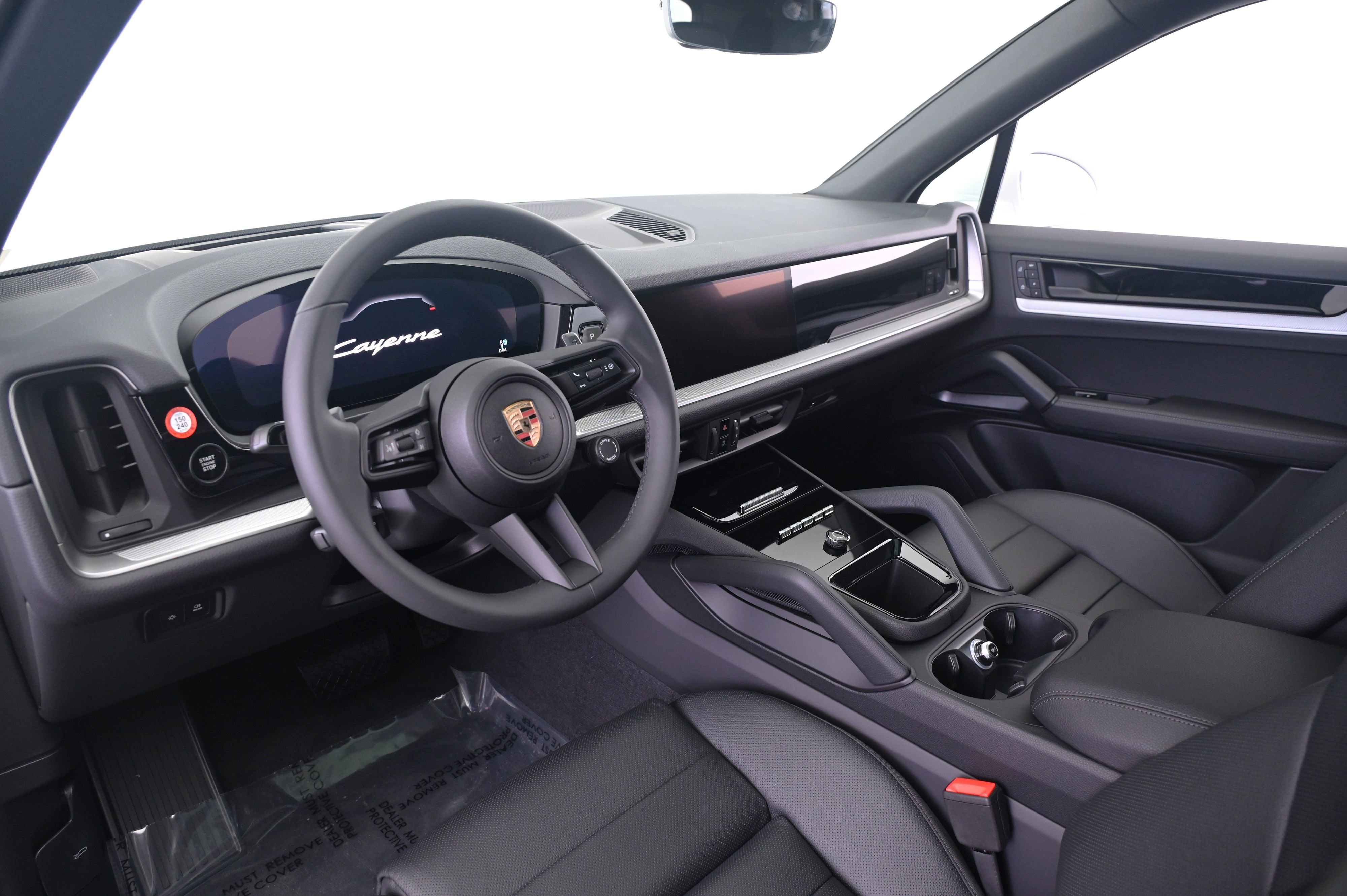 Certified 2025 Porsche Cayenne image 36