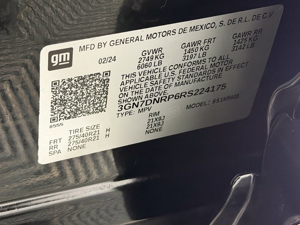 Used 2024 Chevrolet Equinox EV RS FWD image 24