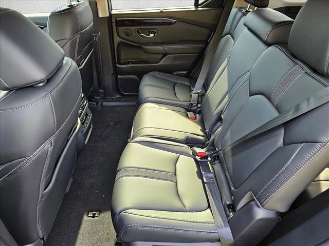 New 2025 Honda Pilot EX-L image 8