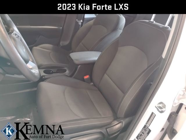 Used 2023 Kia Forte LXS image 17