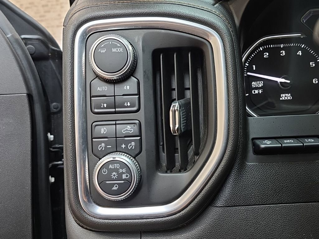 Used 2020 GMC Sierra 1500 AT4 w/ AT4 Premium Package image 27