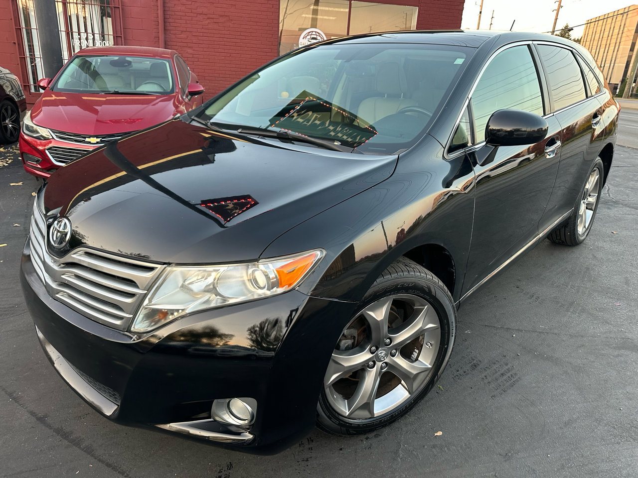 Used 2010 Toyota Venza image 2