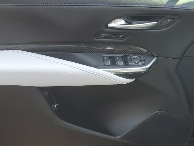Certified 2024 Cadillac XT4 Sport FWD image 10
