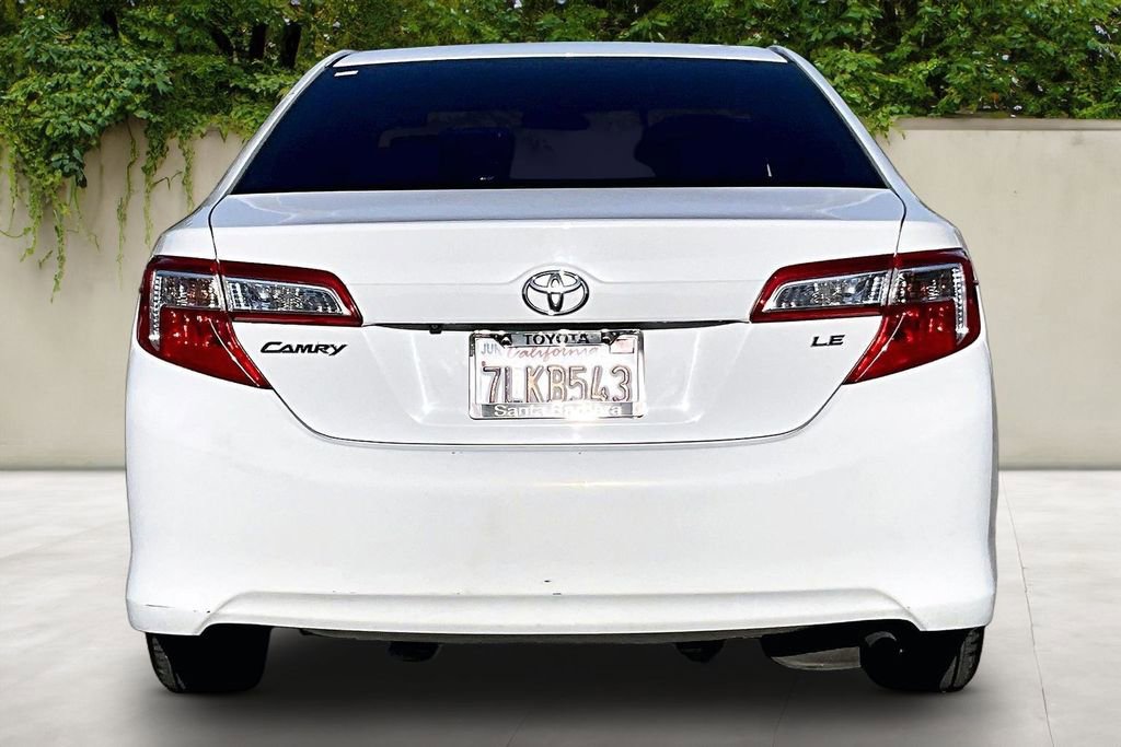 Used 2014 Toyota Camry LE image 6