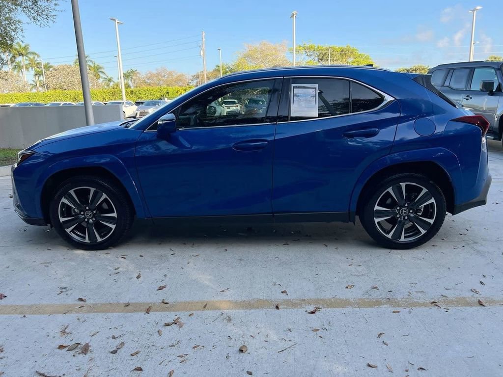 Certified 2024 Lexus UX 250h FWD w/ Premium Package image 4