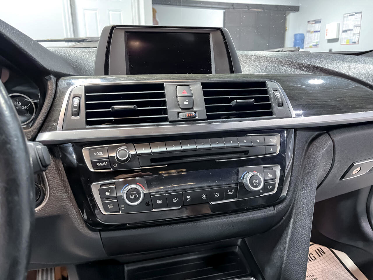 Used 2016 BMW 328i xDrive Sedan image 23