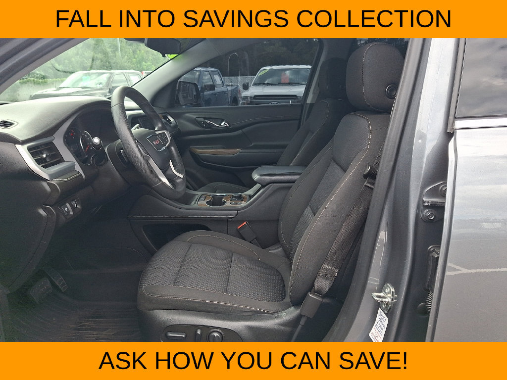 Used 2022 GMC Acadia SLE w/ Driver Convenience Package FWD image 17