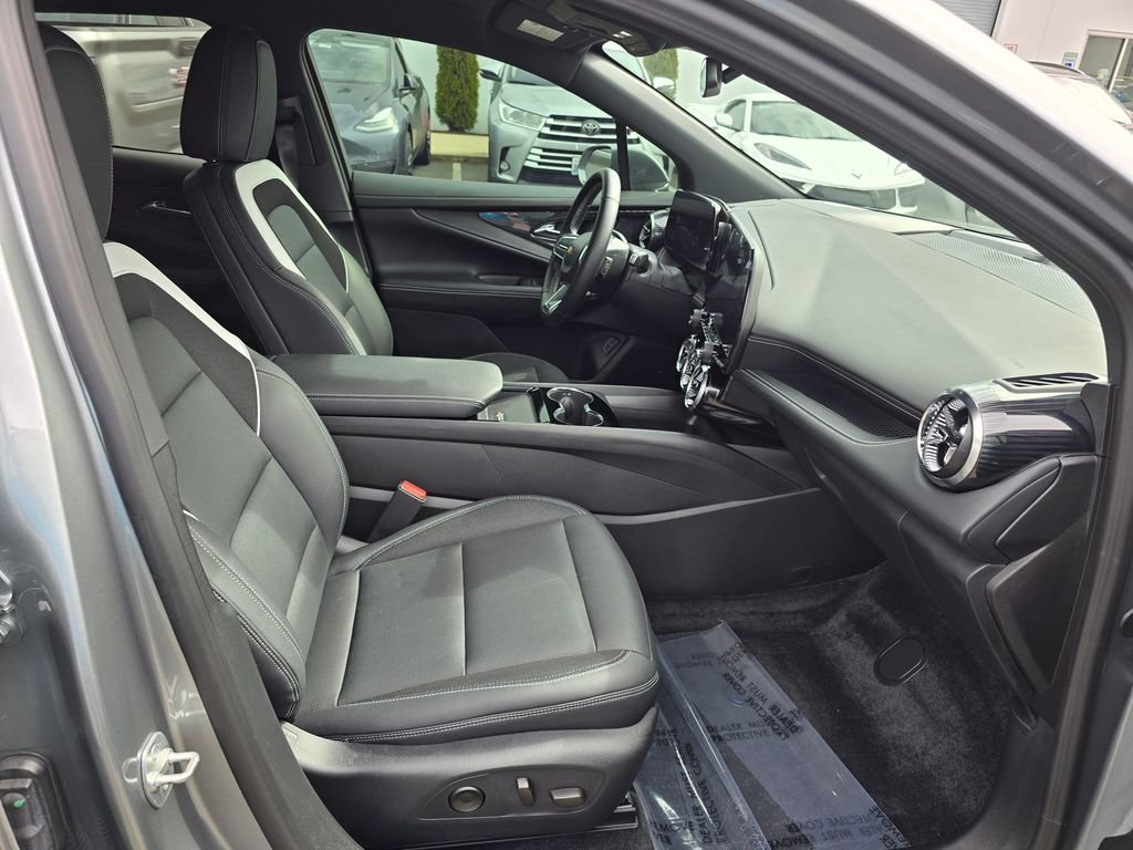 Used 2024 Chevrolet Blazer EV LT image 11