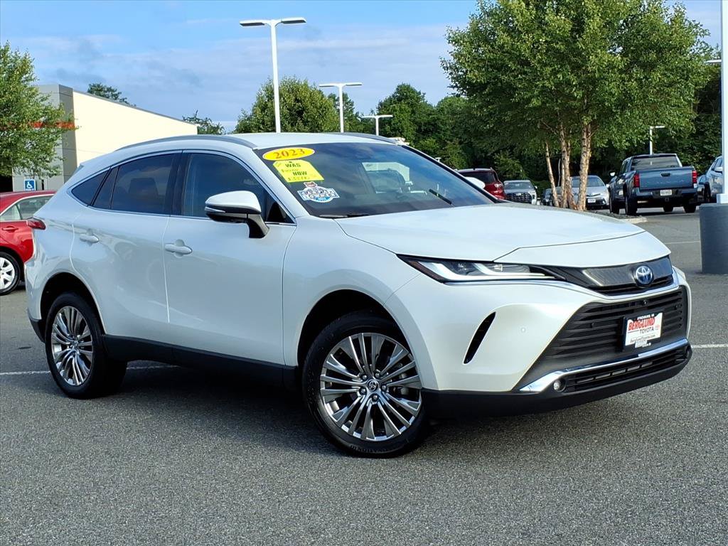 Used 2023 Toyota Venza Limited AWD/4WD image 2