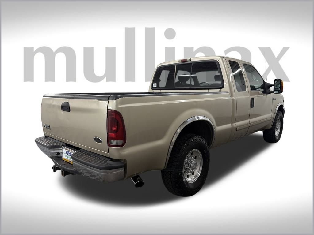 Used 2001 Ford F250 XLT image 3
