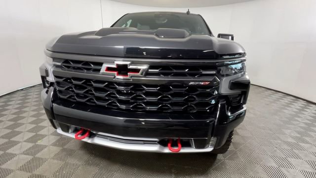 Used 2022 Chevrolet Silverado 1500 ZR2 w/ Technology Package AWD/4WD image 11