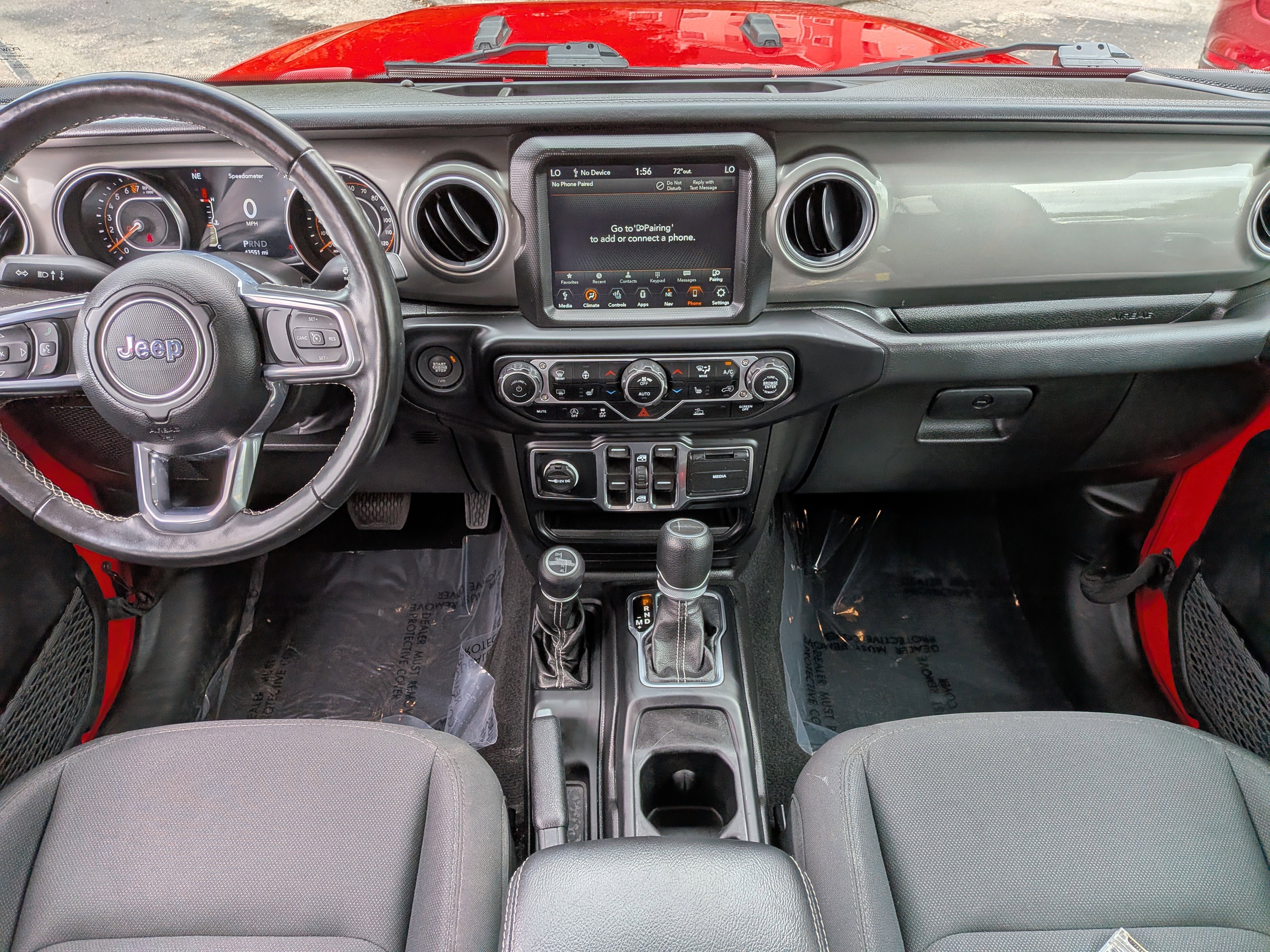 Used 2022 Jeep Gladiator Overland w/ Cold Weather Group image 16