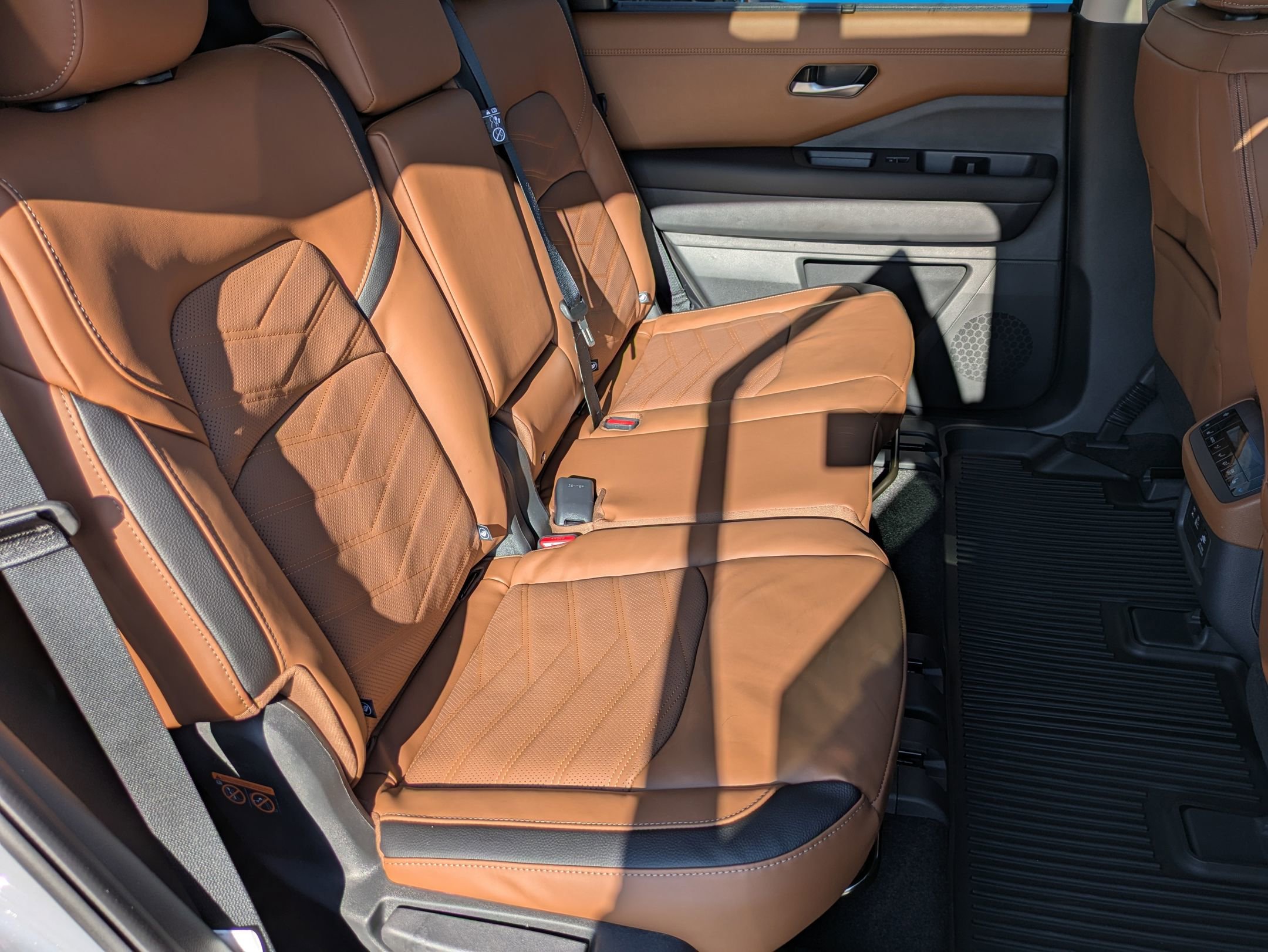 New 2025 Nissan Pathfinder Platinum w/ Cargo Package image 25