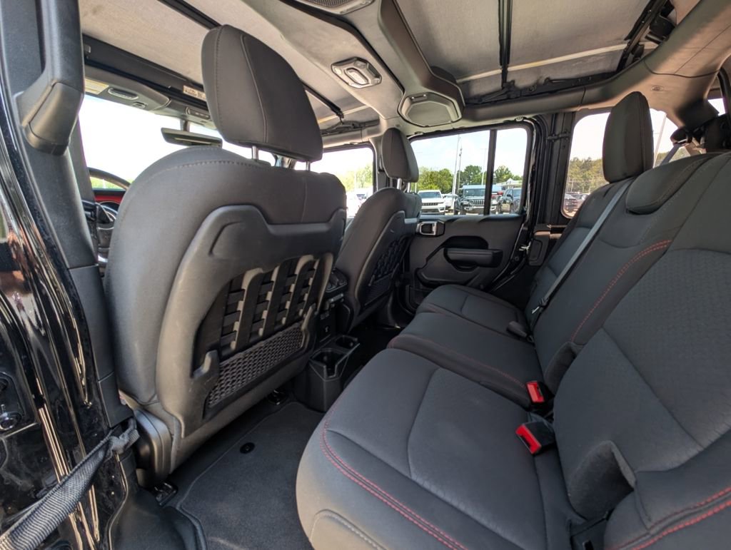 Used 2022 Jeep Wrangler Unlimited Rubicon image 15