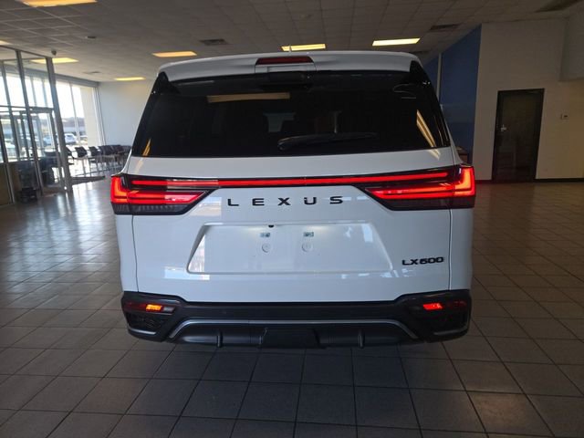 Used 2024 Lexus LX 600 F Sport image 7