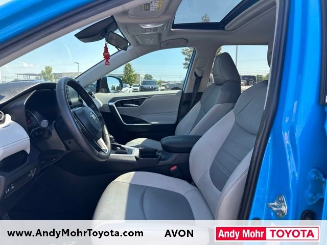Used 2020 Toyota RAV4 XLE Premium FWD image 9