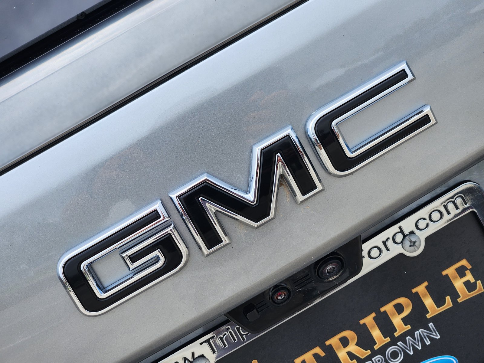 Used 2026 GMC Yukon XL AT4 w/ AT4 Premium Plus Package AWD/4WD image 9