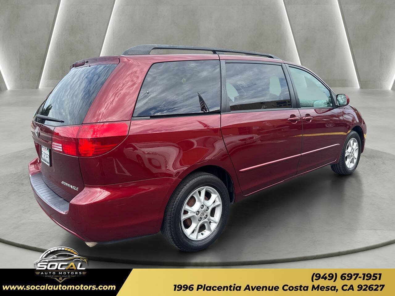 Used 2004 Toyota Sienna XLE w/ XLE Pkg 19 FWD image 5