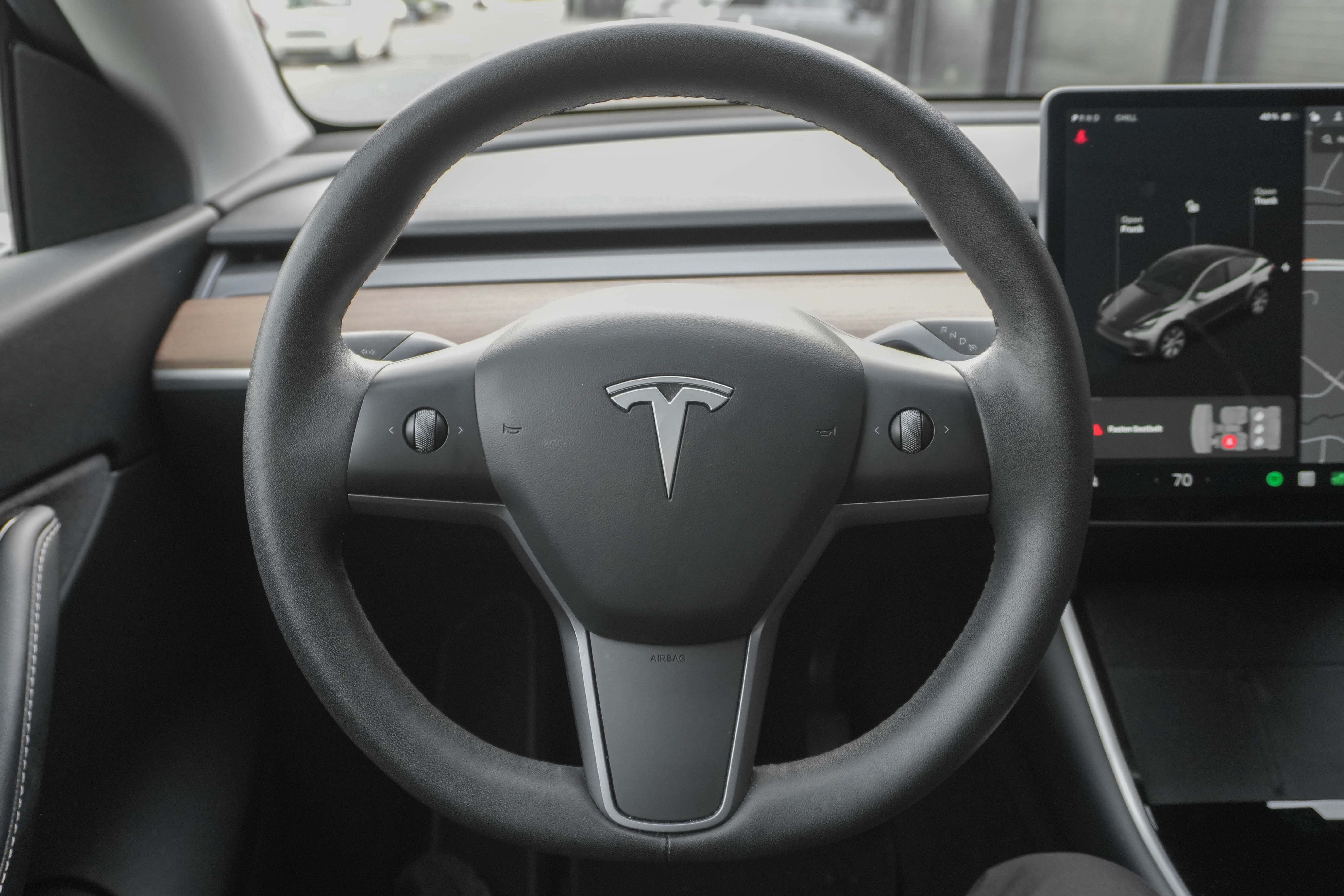 Used 2021 Tesla Model Y Long Range image 15
