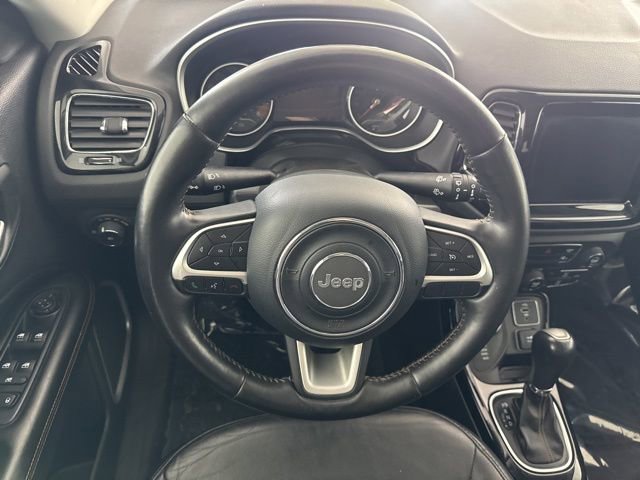 Used 2018 Jeep Compass Limited w/ Navigation Group AWD/4WD image 27