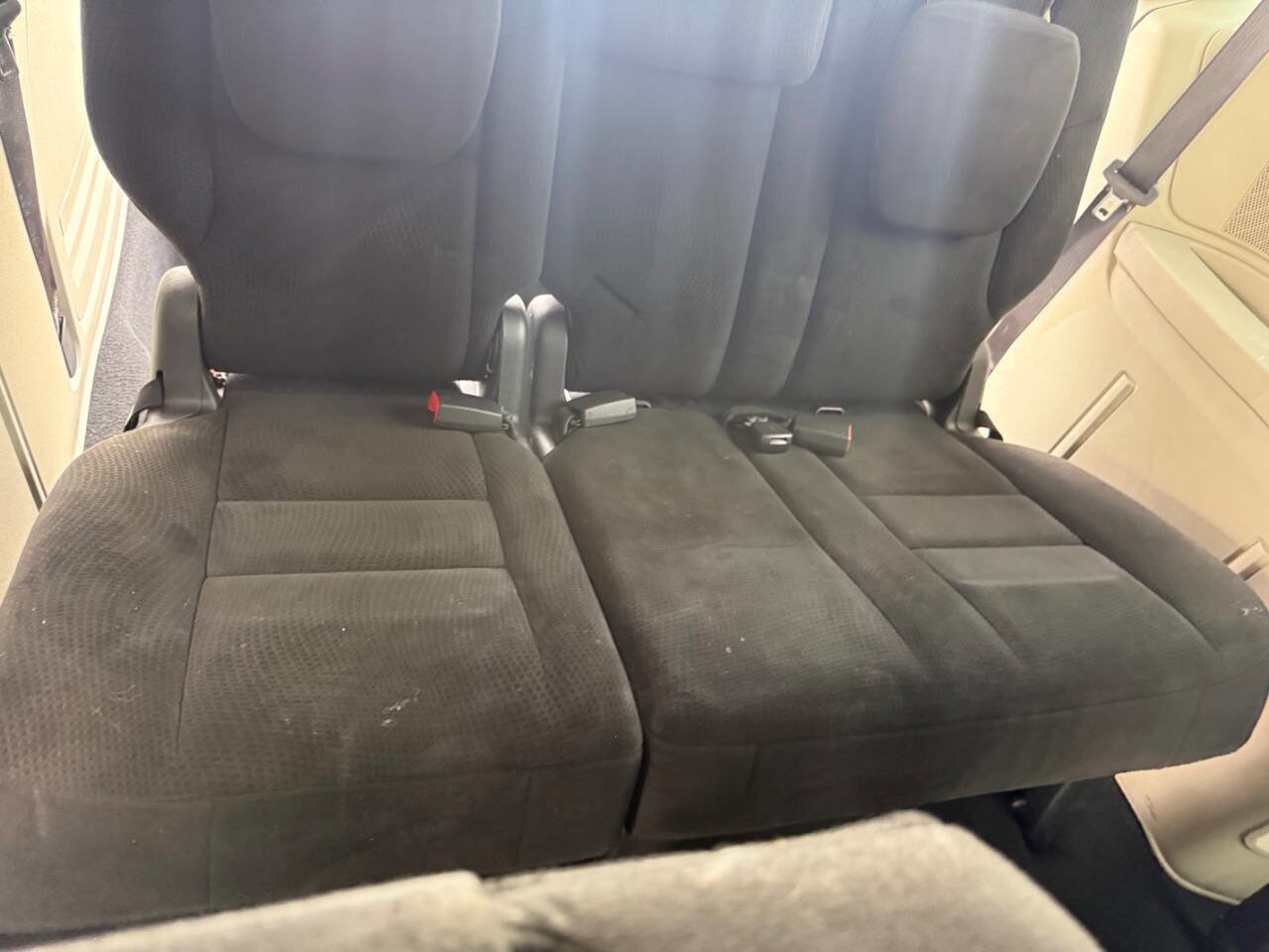 Used 2016 Dodge Grand Caravan SXT image 14