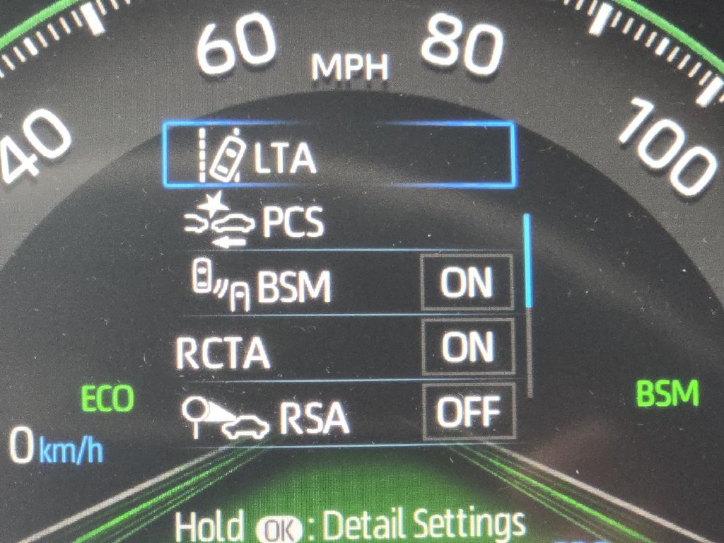 Used 2024 Toyota RAV4 XLE FWD image 8